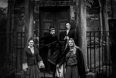 Tour por la tarde por el casco antiguo y los fantasmas subterráneos 1:15, 3:15, 5:15