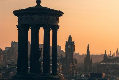 Tour nocturno por Edimburgo con un local: privado y 100% personalizado