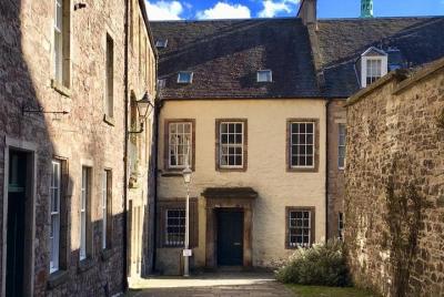 Tour privado a pie por la Royal Mile en el casco antiguo de Edimburgo