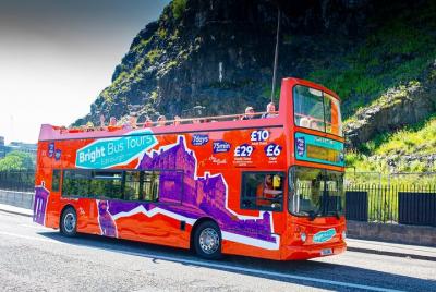 Tour Britannia en autobús con paradas libres por Edimburgo