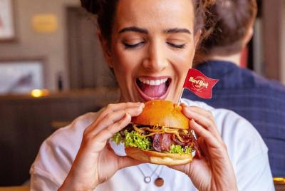 Evite las colas: Hard Rock Café Glasgow con comida