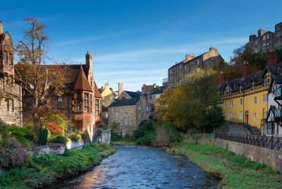 Traslado privado al aeropuerto: desde el aeropuerto de Edimburgo (EDI) a Edimburgo