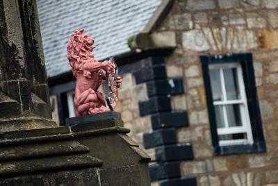  The Outlander Experience - Tour privado de 1 día (1 - 8 personas)