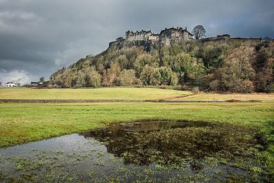 Experiencia en Loch Lomond y Stirling Castle Shore