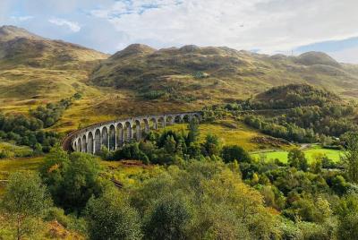 Excursión de día completo a Glenfinnan Mallaig y Loch Ness Adventure