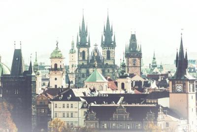 Dark Shadows of the Old Town: Ghosts of Prague Recorrido en audio por VoiceMap