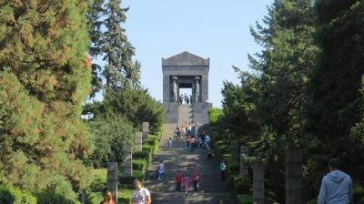 Recorrido de escala completa de Belgrado y Avala Mountain durante