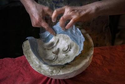 Crea tu máscara veneciana de papel maché