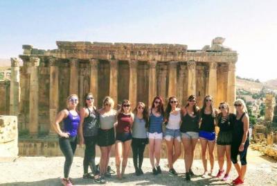 Tour en grupos pequeños a Baalbek, Anjar y Ksara desde Beirut Tour en grupos pequeños a Baalbek, Anjar y Ksara desde Beirut