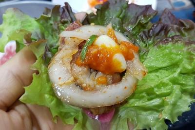 Disfruta de comidas locales con un gourmet en Busan Gwangalli Disfruta de comidas locales con un gourmet en Busan Gwangalli