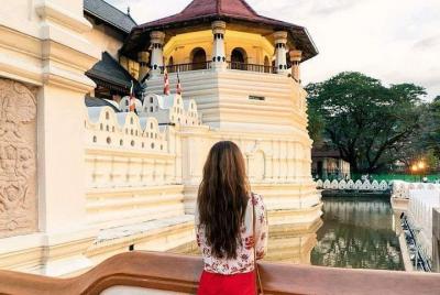 Tour de 3 días a Kandy Nuwara Eliya y Sigiriya desde Bentota