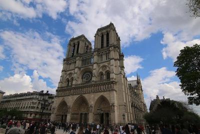París: la ciudad de las luces desde la antigüedad hasta el fuego de Notre Dame París: la ciudad de las luces desde la antigüedad hasta el fuego de Notre Dame