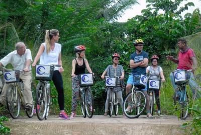 Ciclismo deportivo matutino en Galle Ciclismo deportivo matutino en Galle