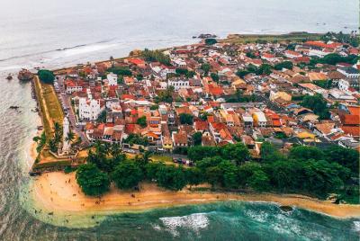 Galle escénica en avión desde el aeropuerto de Koggala (KCT) Galle escénica en avión desde el aeropuerto de Koggala (KCT)