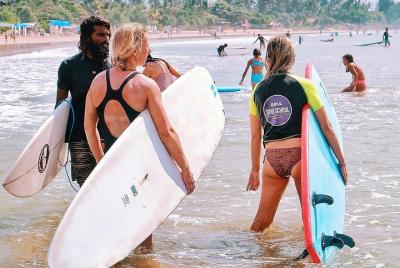 Lección de Surf PRIVADA para Intermedio Lección de Surf PRIVADA para Intermedio