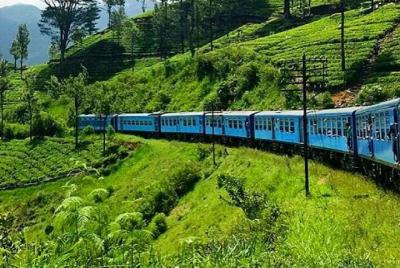 Viaje en tren de Kandy a Badulla en (Tren No: 1005 