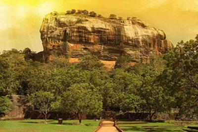 Visita al Templo de la Roca y la Cueva Sigiriya de la UNESCO desd