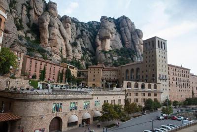 Tour Privado Montserrat Realeza