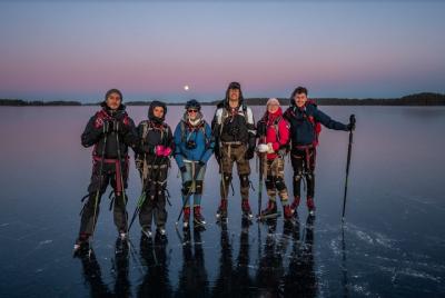 Patinaje sobre hielo de día completo en la experiencia del hielo natural en Estocolmo Patinaje sobre hielo de día completo en la experiencia del hielo natural en Estocolmo