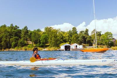 Recorrido en kayak por Vaxholm en el archipiélago de Estocolmo - grupo privado Recorrido en kayak por Vaxholm en el archipiélago de Estocolmo - grupo privado