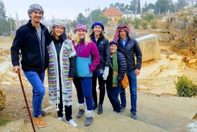 Tour en grupos pequeños con almuerzo a Baalbek, Anjar y Ksara Tour en grupos pequeños con almuerzo a Baalbek, Anjar y Ksara