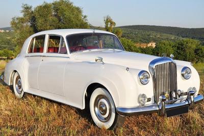 Rent a Car para bodas: Silver Bentley 1953 Rent a Car para bodas: Silver Bentley 1953