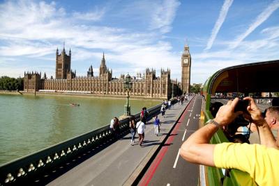 Recorrido en autobús clásico por Londres, incluido un crucero por Recorrido en autobús clásico por Londres, incluido un crucero por