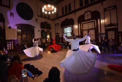 Entradas para la ceremonia del derviche giratorio en Estambul Entradas para la ceremonia del derviche giratorio en Estambul