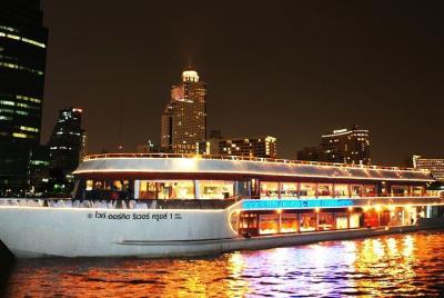 Cena con orquídeas blancas Crucero por el río en Bangkok Boleto d