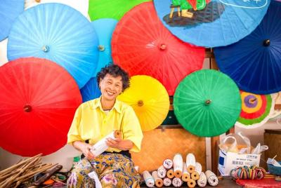 Hot Springs San Kamphaeng y Thai Handicraft Tour desde Chiang Mai Hot Springs San Kamphaeng y Thai Handicraft Tour desde Chiang Mai