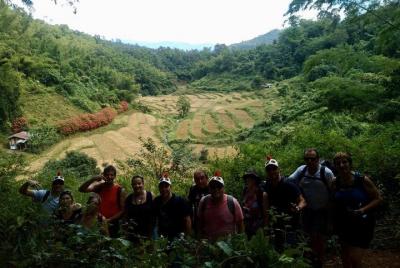 2 DÍAS 1 NOCHE Jungle Trek en el Parque Nacional Huay Nam Dung 2 DÍAS 1 NOCHE Jungle Trek en el Parque Nacional Huay Nam Dung