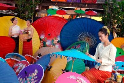 Tour de artesanía tradicional artesanal desde Chiang Mai