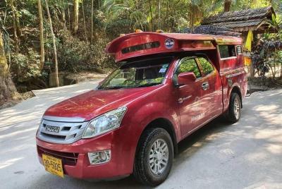 Recorrido por la ciudad de Chiang Mai en RED TUK TUK: famoso punto de vista, atracciones y Doi Suthep Recorrido por la ciudad de Chiang Mai en RED TUK TUK: famoso punto de vista, atracciones y Doi Suthep