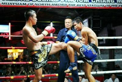 Entrada VIP al estadio de boxeo Chiang Mai Thapae