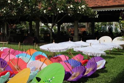 Medio día privado: sumérjase en el mundo de la artesanía tradicional tailandesa.