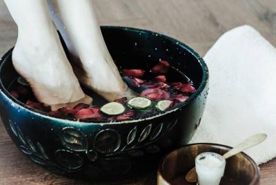 1 hora de relajación de pies: transporte gratuito