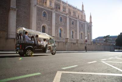 Tour de bienvenida a Madrid en tuk-tuk eléctrico