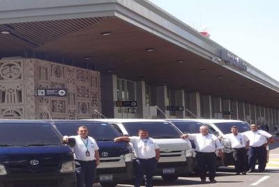 Minivan Privada Traslados Aeropuerto Internacional San Salvador ( Minivan Privada Traslados Aeropuerto Internacional San Salvador (