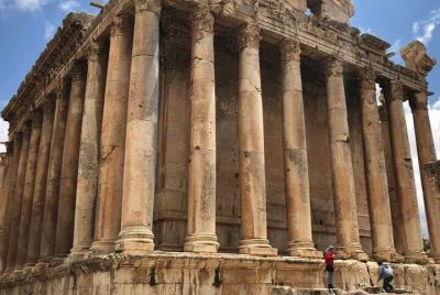 Tour económico de medio día a Baalbek Tour económico de medio día a Baalbek