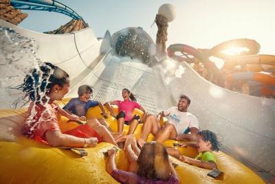 Disfrute del increíble tour del parque acuático Wild Wadi