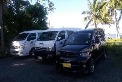 Aeropuerto de Nadi a Outrigger Fiji OR Bedarra Resort - Mini-Van privada (1-7 Pax)