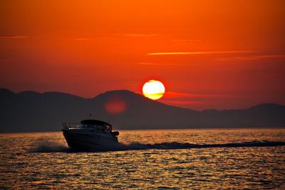 Koh Madsum y Koh Tan (esnórquel, kayak, puesta de sol) en lancha rápida desde Koh Samui