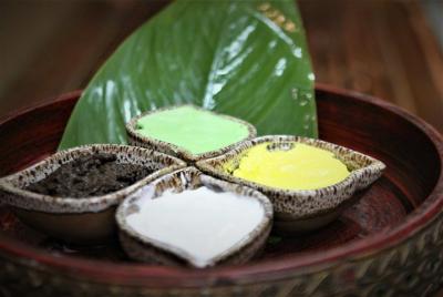 Curso de masaje facial y tratamiento de spa.