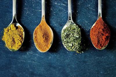 Clases de cocina tailandesa InFusion de medio día y visita al mercado en Koh Samui