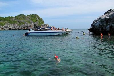 Angthong Marine Park en lancha motora