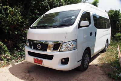 Isla semiprivada de Koh Samui para cruceros Los visitantes a bordo de minivan con aire acondicionado