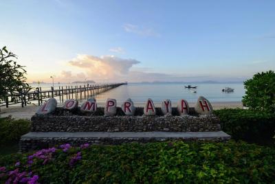 Traslado de Koh Samui al aeropuerto de Surat Thani incluidos catamarán de alta velocidad Lomprayah y furgoneta compartida