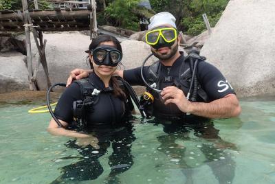 PADI Discover Scuba Diving en Koh Tao - medio día y dos inmersiones PADI Discover Scuba Diving en Koh Tao - medio día y dos inmersiones