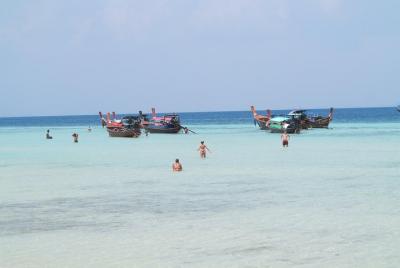 A Full Day 4 Islands Koh Ngai, Mook, Kradan, Chueak From Lanta (En lancha rápida)