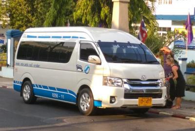 Koh Lanta a Krabi Town, Krabi Airport o Bus Terminal en minivan compartida